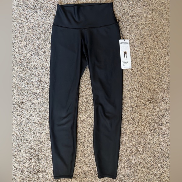 Like new ALO Yoga High-Waist Airlift Leggings- black, XS - Picture 4 of 7
